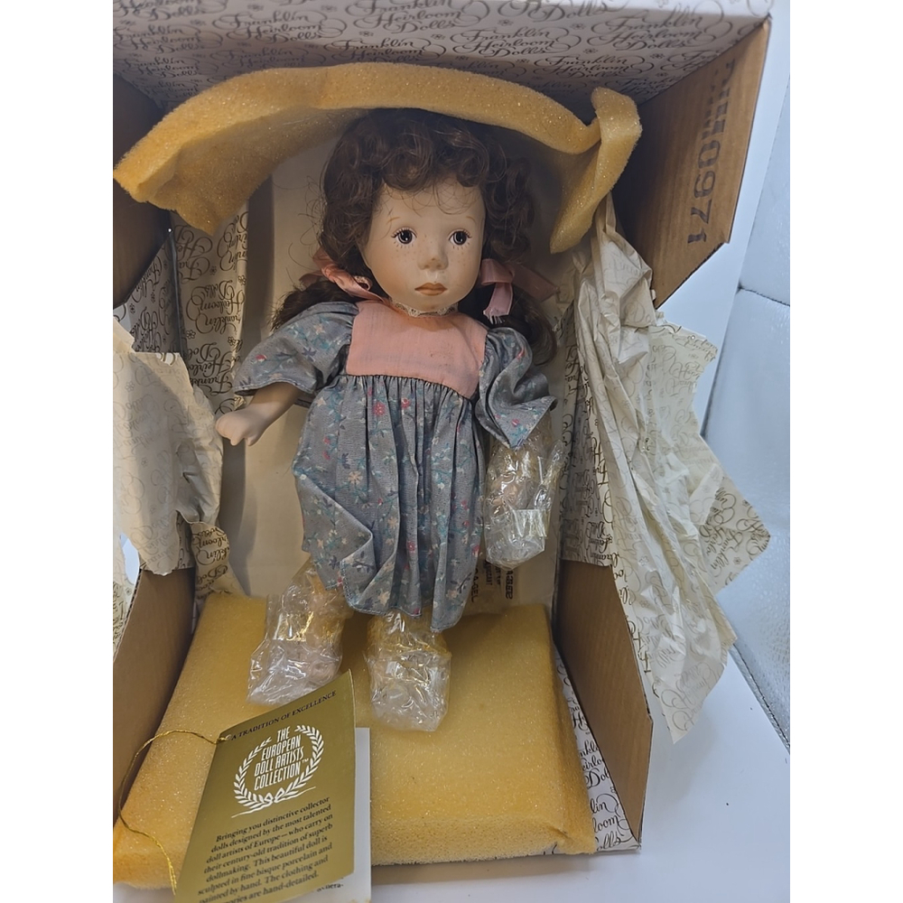 Franklin Heirloom‎ "WEDNESDAY'S CHILD" Porcelain Doll Week Day Box/Tag/Stand VG